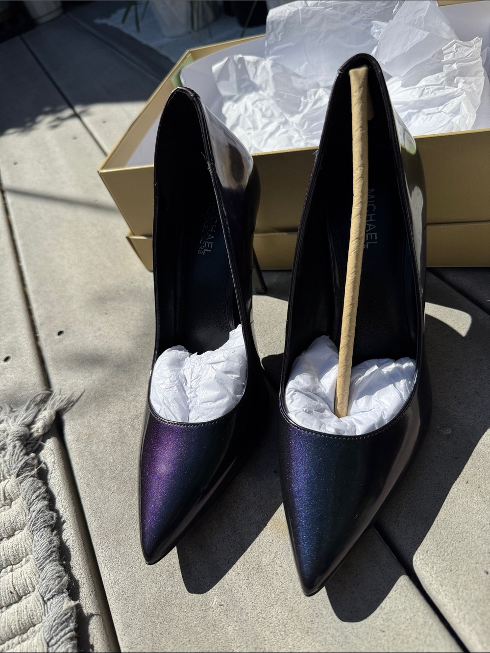 Michael Kors Iridescent Pointed Toe stiletto size 6.5